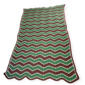 Handmade Crochet Throw Blanket Green Brown White Chevron Zigzag Scalloped Retro